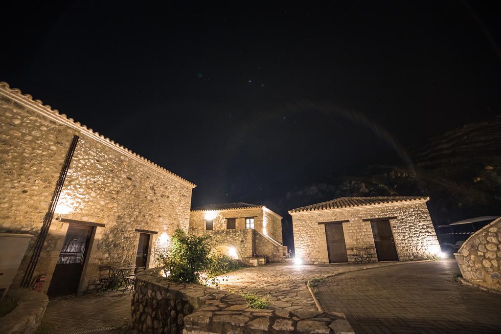 Semantron Traditional Village دياكوبتو المظهر الخارجي الصورة