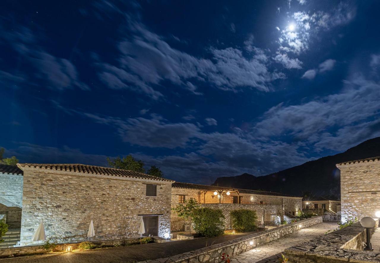 Semantron Traditional Village دياكوبتو المظهر الخارجي الصورة